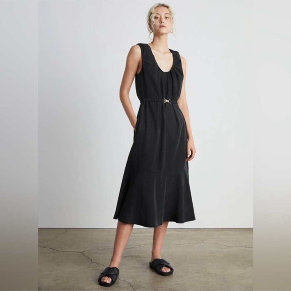 Small‎ Who What Wear Black Daphne Gathered Scoop-Neck Dress.  New with tags!